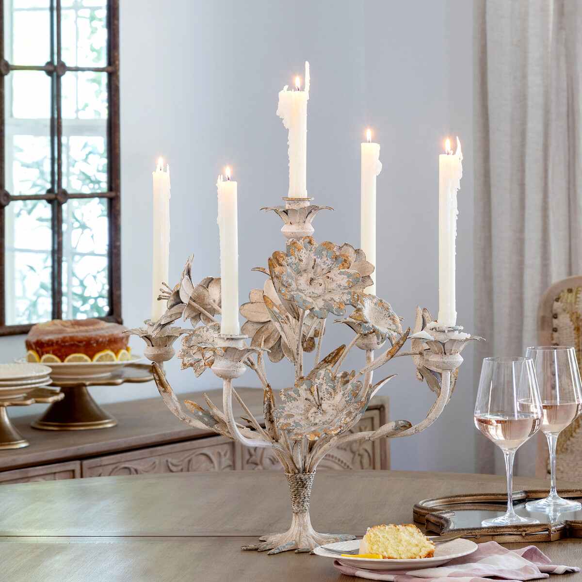 Bouquet de Fleurs Candelabra