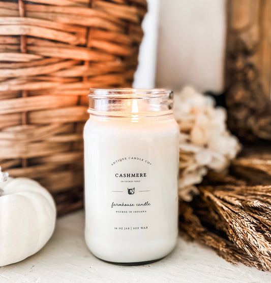 Antique Candle Co. -Cashmere Candle