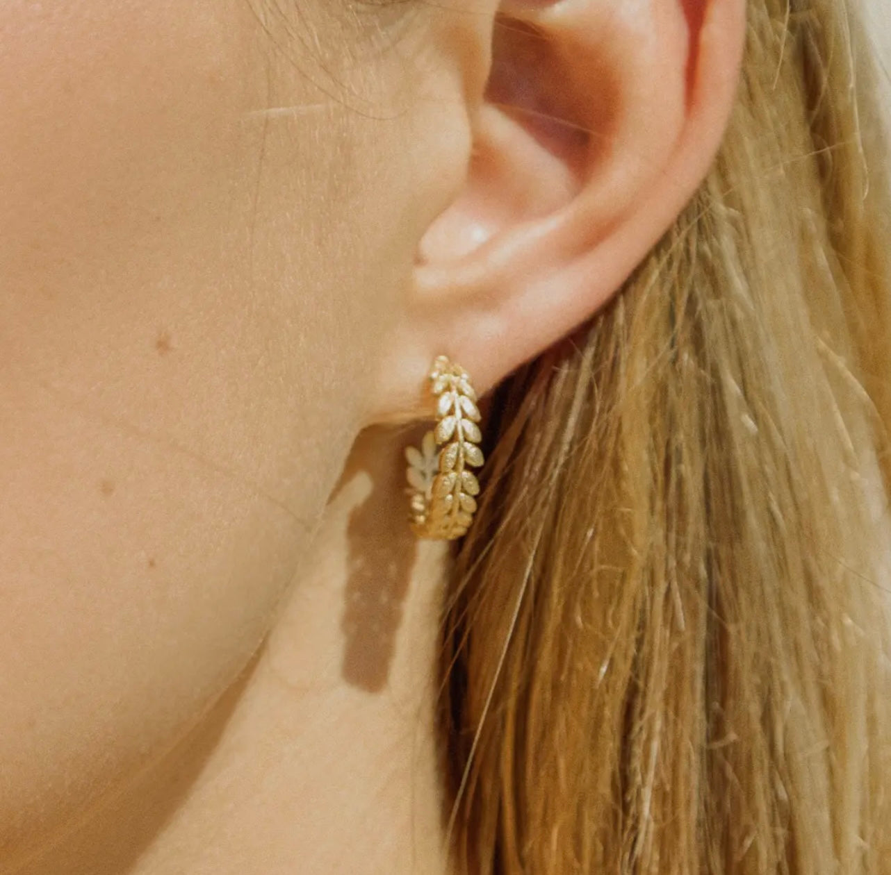 Laurea Hoop Earrings